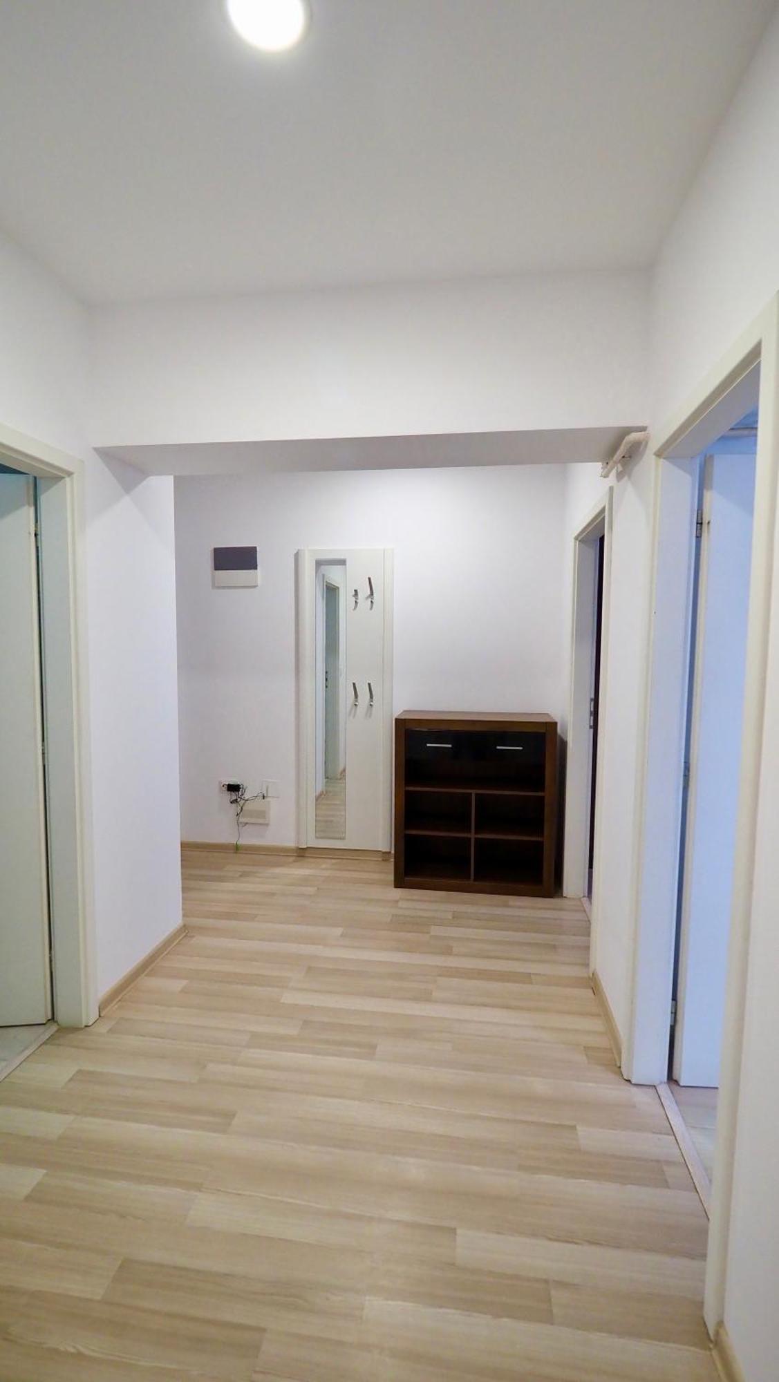 Iassium Airport Apartments Iasi Bagian luar foto
