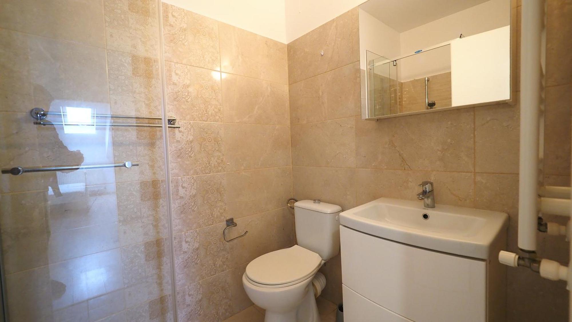 Iassium Airport Apartments Iasi Bagian luar foto