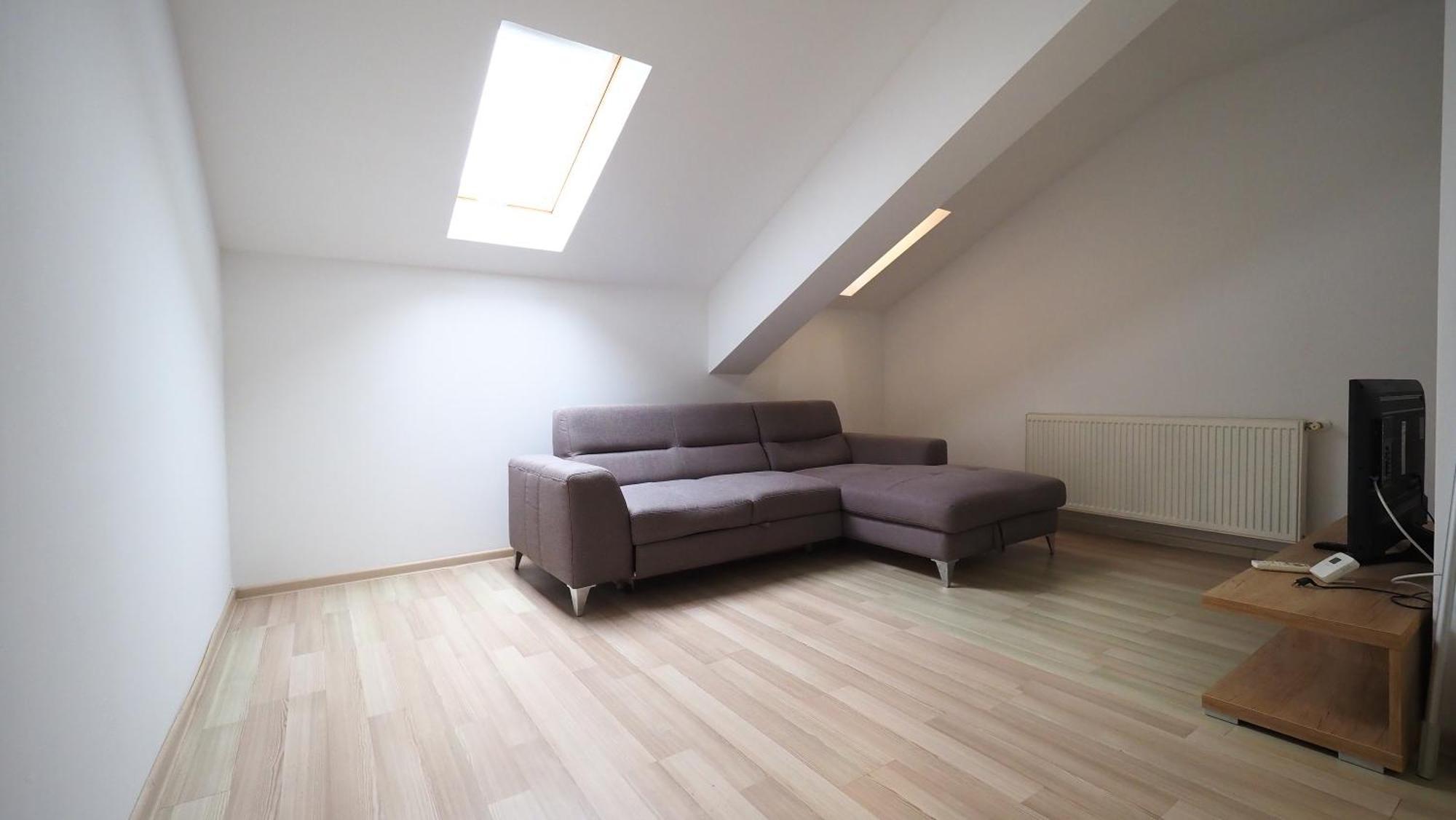 Iassium Airport Apartments Iasi Bagian luar foto